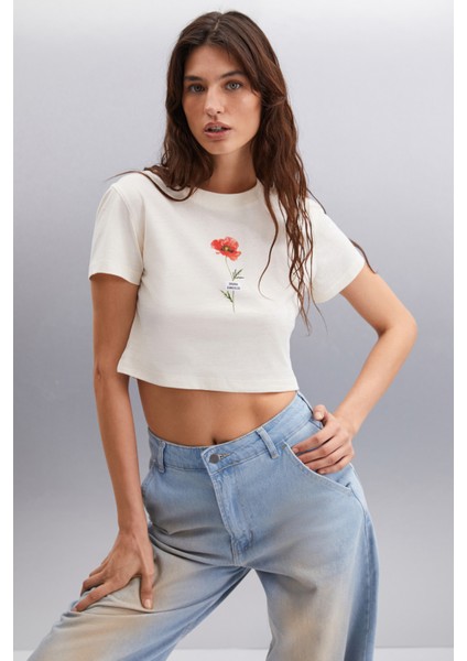 Irma 100% Pamuk Kadın Crop Vanilya T-Shirt