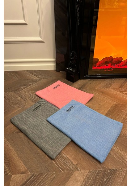 1. Mikrofiber Temizlik Bezi 50x70cm, Kareli, Rahat Kullanım, Paket 1- 5 2. Büyük Boy Mikrofiber Sıkma Bezleri, Kareli, Temizlik İçin, Paket 1- 5 3. Rahat Kullanımlı Mikrofiber Toz Bezi