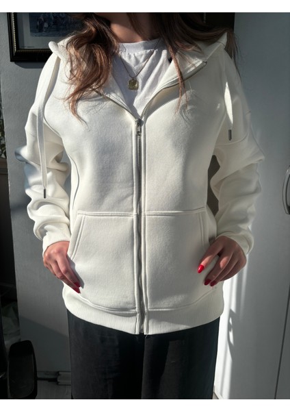 Regular Fit Metal Fermuarlı Kapşonlu Hırka Sweatshirt. Yumuşacık Garanti Şardonlu ve Nakışlı.