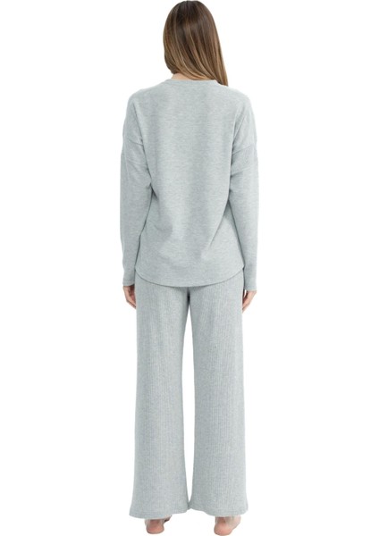 17085 Kadın Yuvarlak Yaka Pijama Takımı fiyatları