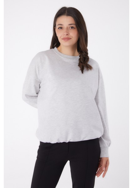 Düz Bisiklet Yaka Kadın Gri Manşetli Sweatshirt - 26046