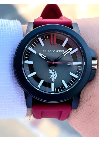 Silikon Kordon 5 Atm Suya Dayanıklı Spor Erkek Kol Saati 1029.B03 fiyatları