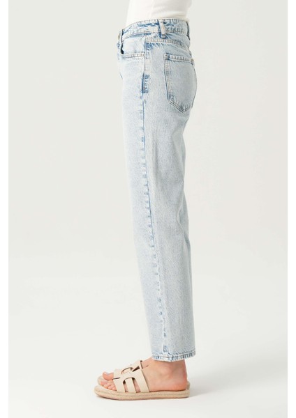 Eliza Açık Mavi Normal Bel Patı Düğmeli Cropped Straight Fit Jean Pantolon C 4518-115 modelleri