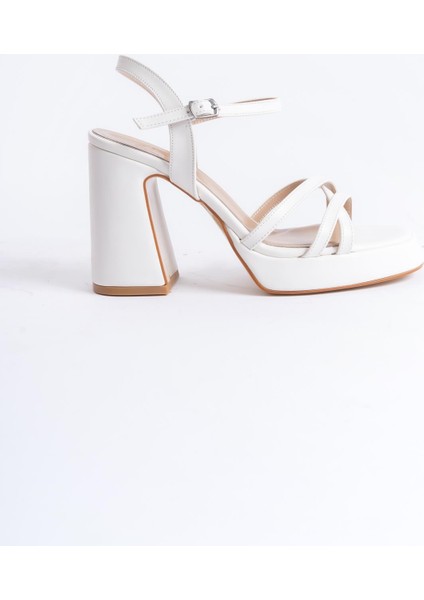 Olga Beyaz Mat Yüksek Kalın Platform Topuklu Ayakkabı fırsatları
