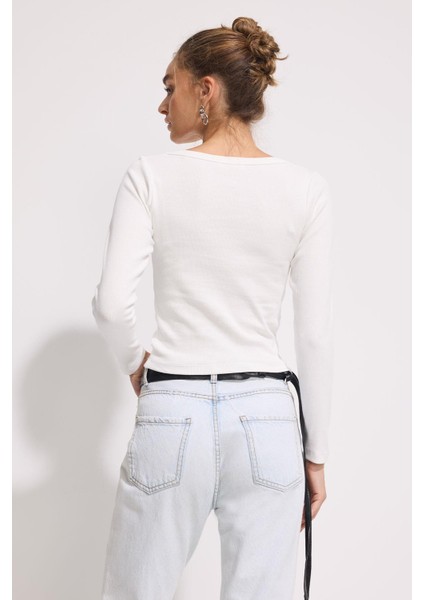 Yuvarlak Yaka Fitilli Üst modelleri