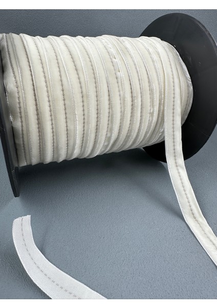 1.5 cm Puntalı Kadife-5 Metre (Ekru) modelleri