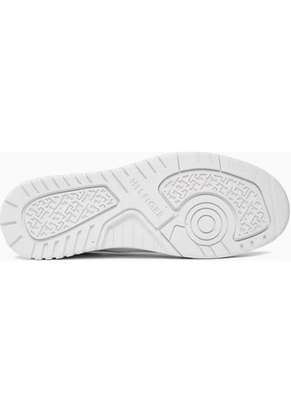 Basket Core Leather Sneaker