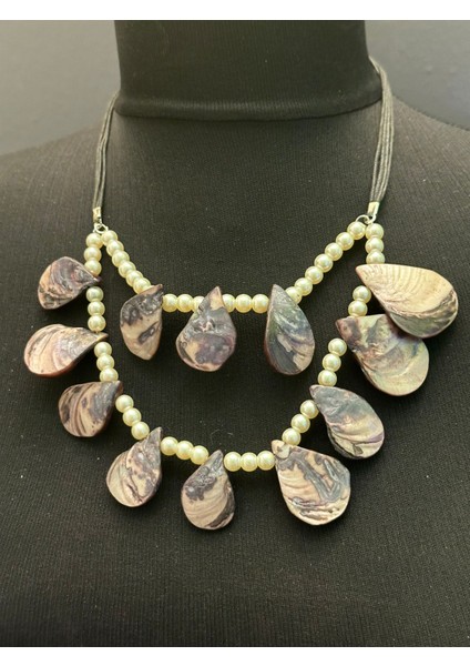 Sedef Cam Boncuklu Inci Boncuklu Kadın Kolye Boy 19 cm