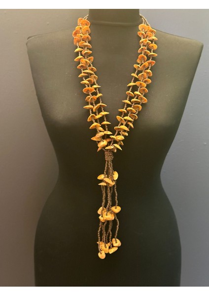 El Yapımı Deniz Midye Kabuklu Boncuklu Tasarım Kadın Kolye Boy 34 cm fırsatları