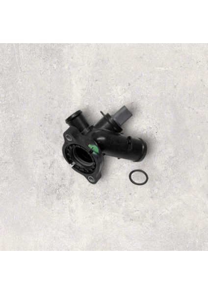 07K121132E Su Flanşı Sensörlü - Beetle 2013-2016 - Golf 2010-2014 - Jetta 2006-2018 - Audı Rs3 2011-2016 - Audı Rs Q3 2014-2018 - Audı Tt Rs 2010-2014