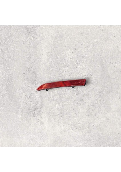 3G0945105A Tampon Reflektörü Arka Dış SOL - Passat 2015->