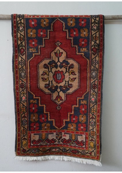 76X121 cm Çiçek Desenli Yıkanabilir Kırmızı Renk El Dokuma Nostaljik Anadolu Kilim