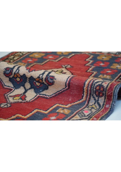 76X121 cm Çiçek Desenli Yıkanabilir Kırmızı Renk El Dokuma Nostaljik Anadolu Kilim