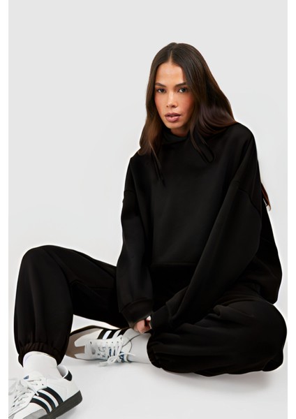 Kadın Baskısız 3 Iplik Bol Kesim Rahat Kalıp Kışlık Oversize Eşofman Takımı modelleri