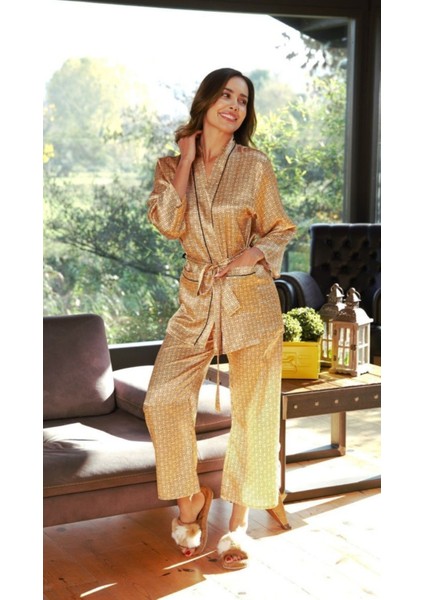 Yaldız Gold Renk Bel Kemerli Saten Işlemeli Alt Üst Kadın Şık Pijama Takımı