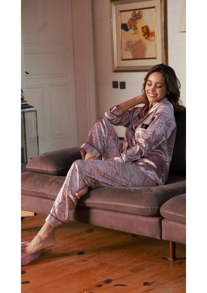 Çok Şık Yeni Tasarım Gömlekli Saten Kadın Alt Üst Pijama Takımı