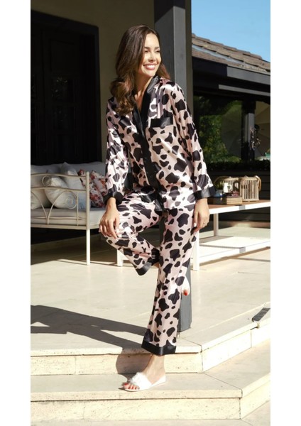 Saten Leopar Desenli Gömlekli Düğmeli Kadın Alt Üst Pijama Takımı fiyatları