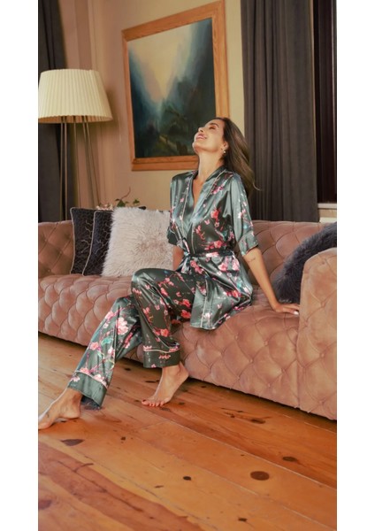 3 Parça Saten Büstiyerli Ip Askılı Kadın Alt Üst Pijama Takımı