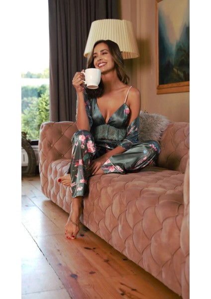 3 Parça Saten Büstiyerli Ip Askılı Kadın Alt Üst Pijama Takımı