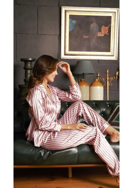 Pudra Kadın Saten Düğmeli Gömlekli Ince Şık Çizgili Kadın Pijama Takımı modelleri
