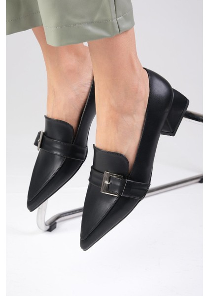 Carola Siyah Renk Sivri Burunlu Kadın Kısa Topuklu Ayakkabı indirimleri