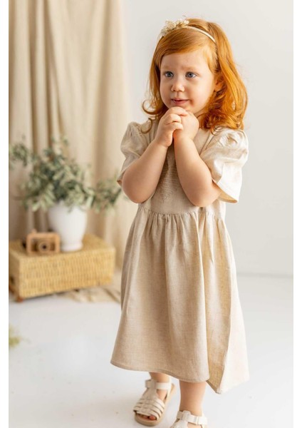Bej Keten Bisiklet Yaka Büzgü Kol Kalp Taş Işlemeli Sırtı Düğmeli Kız Çocuk Elbise fiyatları