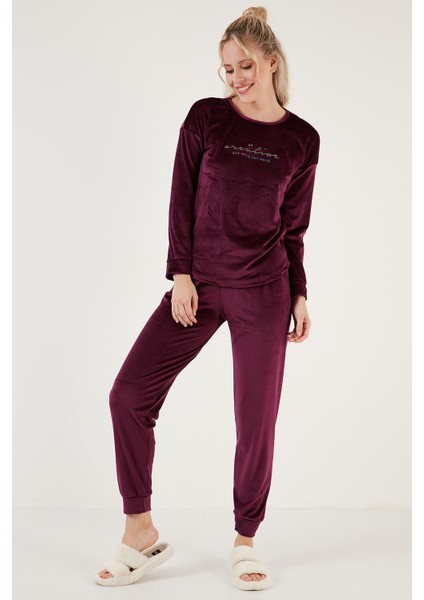 Regular Fit Yumuşak Dokulu Kadife Pijama Takımı Bayan Pijama Takımı 6094200w4