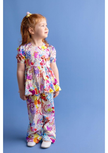 Desenli Arkası Üçgen Kız Çocuk Alt-Üst Takım