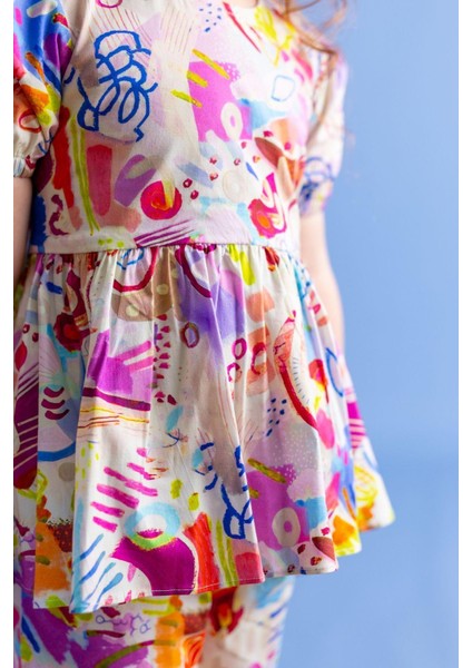 Desenli Arkası Üçgen Kız Çocuk Alt-Üst Takım modelleri