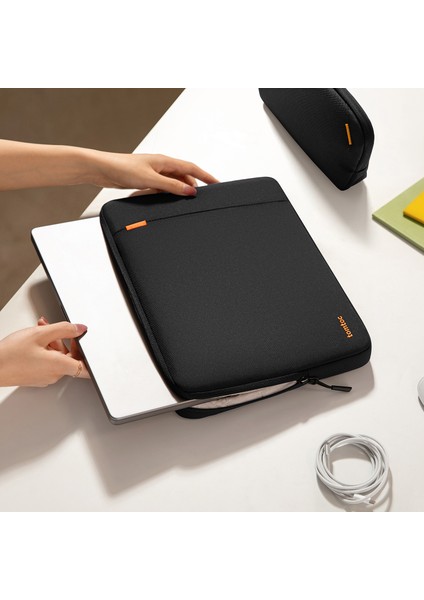 A13-E11D - A13F2DV 16" Siyah DEFENDER-A13 El Çantası Notebook Kılıf Kiti