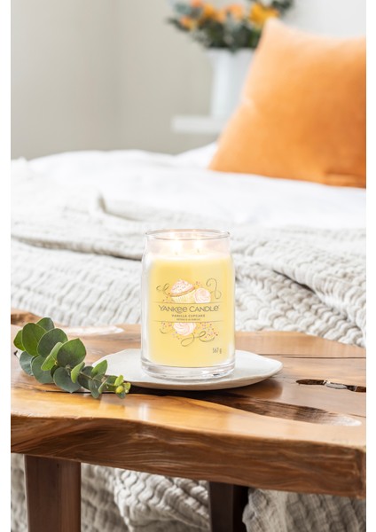 Vanilla Cupcake Signature Büyük Mum modelleri