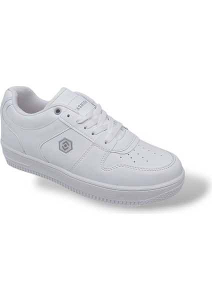 Lambırlent 2100 Beyaz Bağcıklı Spor Ayakkabı fırsatları
