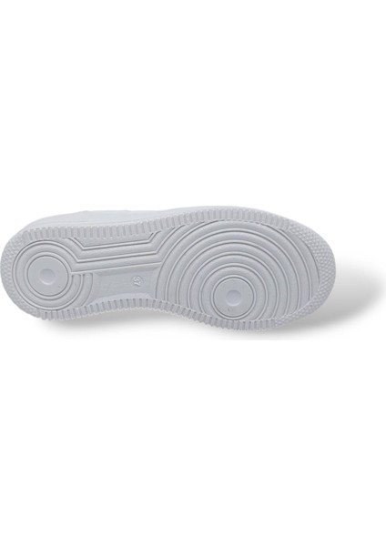 Lambırlent 2100 Beyaz Bağcıklı Spor Ayakkabı indirimleri