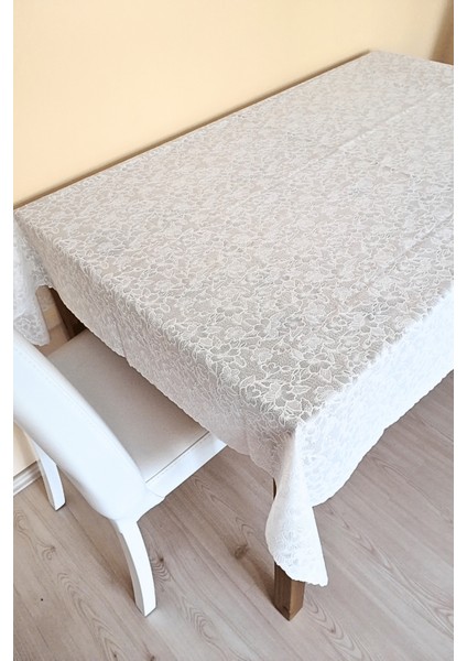 Dantel Motifli Muşamba Masa Örtüsü 120 x 150 cm - Beyaz Renk-Çiçek