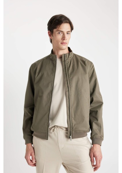 Su İtici Slim Fit Mont Ceket Dar Kesim Dik Yaka Fermuarlı Cepli Astarlı Mevsimlik Hafif İnce D1238AX24WN modelleri