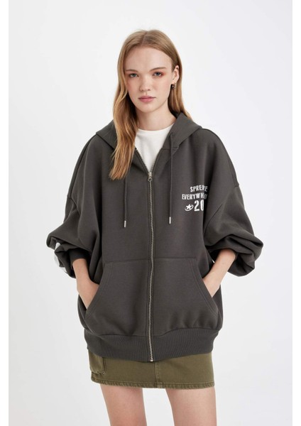 Oversize Geniş Kalıp Kapüşonlu Sırt Baskılı Kanguru Cepli Kalın Kumaş Fermuarlı Sweatshirt D6754AX24WN