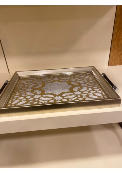 Tepsi Desenli Gümüş Kulplu