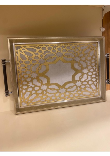 Tepsi Desenli Gümüş Kulplu