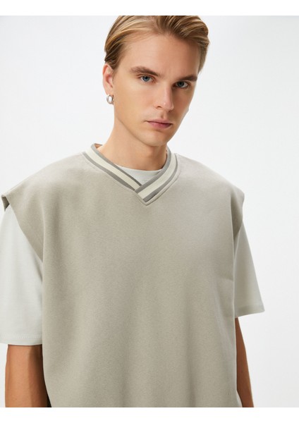Oversize Sweatshirt V Yaka Kısa Kollu