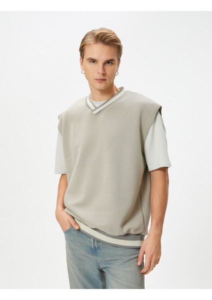Oversize Sweatshirt V Yaka Kısa Kollu modelleri