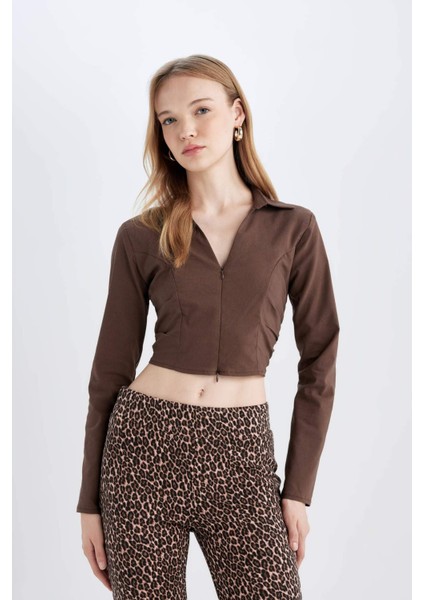 Fitted Vucuda Oturan Gömlek Yaka Fermuarlı Bengalin Uzun Kollu Crop Basic Düz Bluz C5037AX24AU