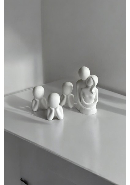 Sarılan Aile Dekoratif Obje Biblo (11 Cm-6 Cm)