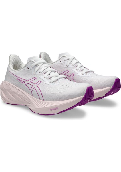 Novablast 4 Kadın Beyaz Koşu Ayakkabısı 1012B510-103 modelleri