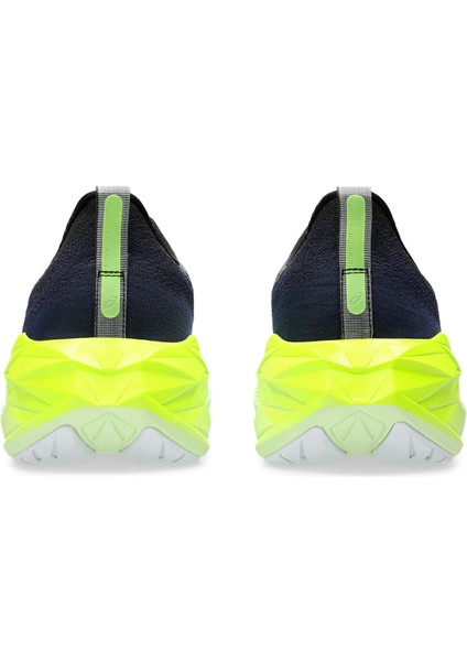 Novablast 4 Erkek Antrasit Koşu Ayakkabısı 1011B693-003 indirimleri