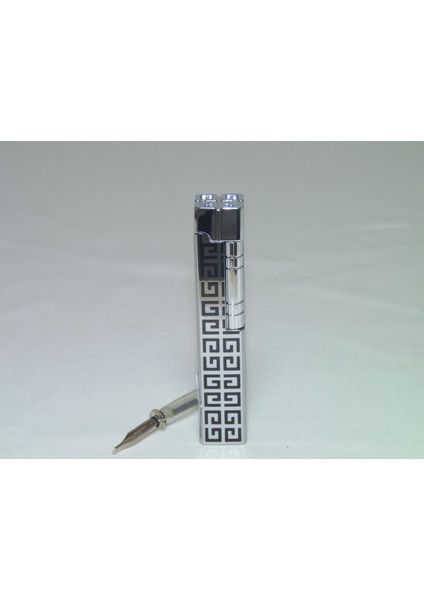 Çakmak,yandan Çevirmeli Şık Tasarım Gazlı Pirizma Kesim Çakmak.