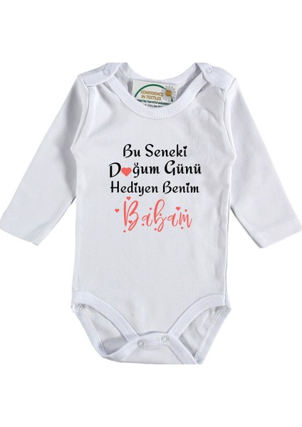 Bu Sene Ki Doğum Günü Hediyesi Benim Baba Yazılı Bebek Zıbın