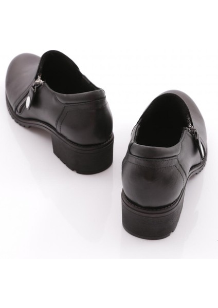 D24KA-480 Kadın Deri Günlük Ayakkabı modelleri