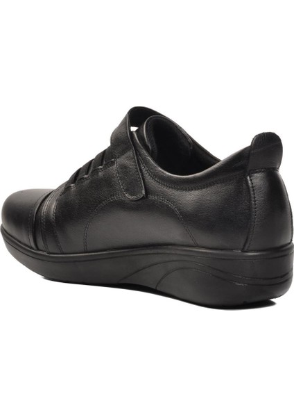 ROAD240 Siyah Deri Kadın Günlük Ayakkabı fırsatları