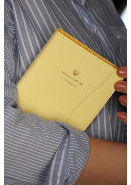 Geçmeli ve Cepli Defter A5 Ivory 80 Gr. 256 Sayfa