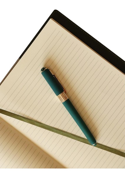 Kutulu Yönetici Defteri 19X25 cm 100 Gr. Ivory 192 Sayfa Monaco Kalemli fırsatları